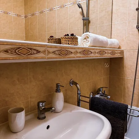 Adm Historic Center - Free Parking, Netflix Bratislava